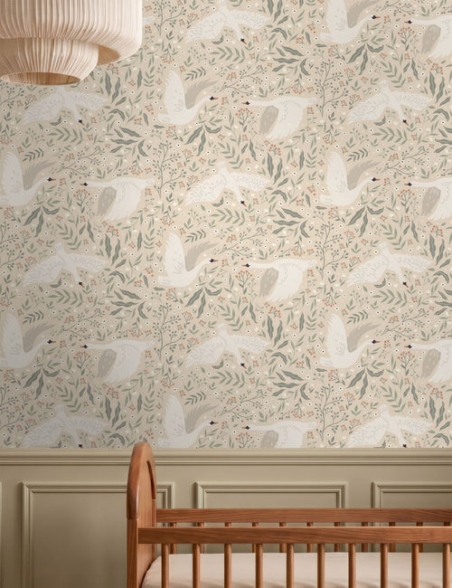 ESTAhome behang zwanen beige, wit en vergrijsd groen - 53 cm x 10.05 m - 139797