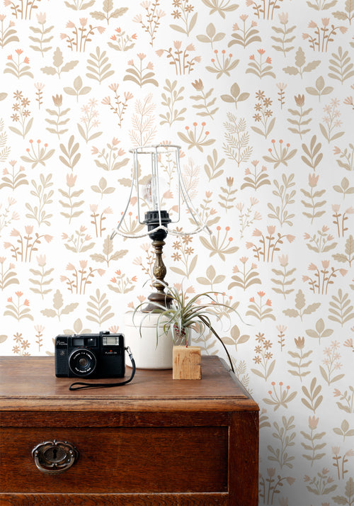 ESTAhome behang veldbloemen beige - 50 x 900 cm - 131092 - vtwonen shop