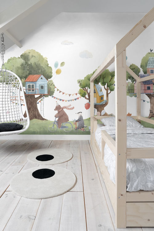 ESTAhome fotobehang boomhutfeest met dieren groen, blauw en wit - 400 x 279 cm - 159461