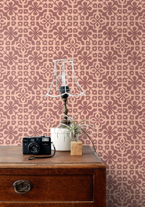 ESTAhome behang verweerde tegels mauve paars - 50 x 900 cm - 131482 - vtwonen shop