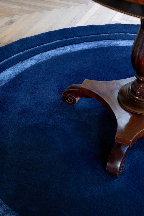 Laagpolig vloerkleed van Laura Ashley | Redbrook Midnight Rond 200 rond - vtwonen shop