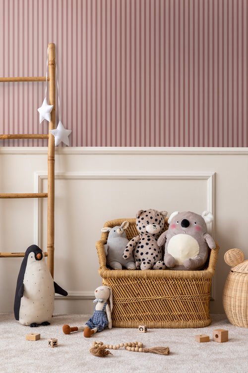 Sanders & Sanders behang geschilderde strepen bordeaux rood en roze - 50 x 900 cm - 935398