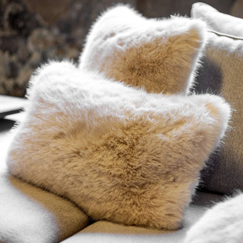 Hoii sierkussen Julia - 45x45 cm - Effen kleur - Beige - vtwonen shop