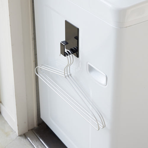 Yamazaki Tower Wasmachine haak magnetisch - Zwart - vtwonen shop