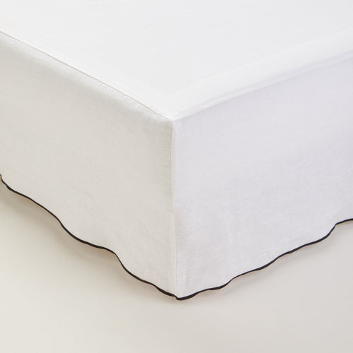 Madura Hoes voor boxspring Carlina puur witte en zwarte hommel 140x200 cm