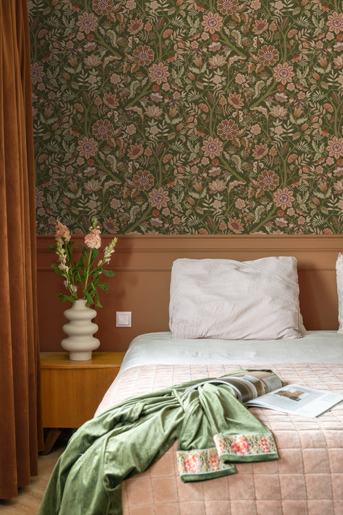ESTAhome behang vintage bloemen donkergroen en terracotta bruin - 53 cm x 10.05 m - 131334