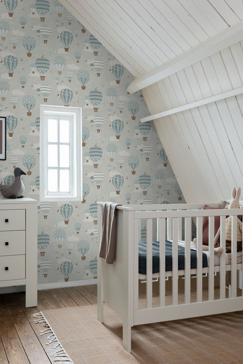 ESTAhome behang luchtballonnen blauw - 50 x 900 cm - 131345 - vtwonen shop