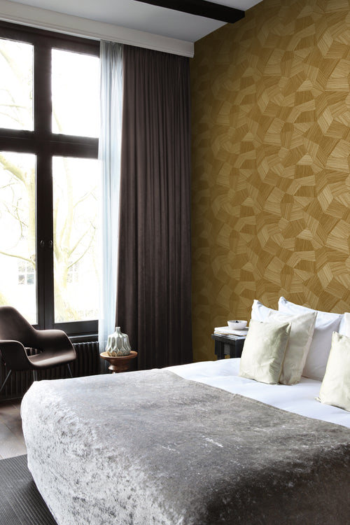 Origin Wallcoverings eco-texture vliesbehang grafisch 3D motief warm goud - 0.53 x 10.05 m - 347953 - vtwonen shop