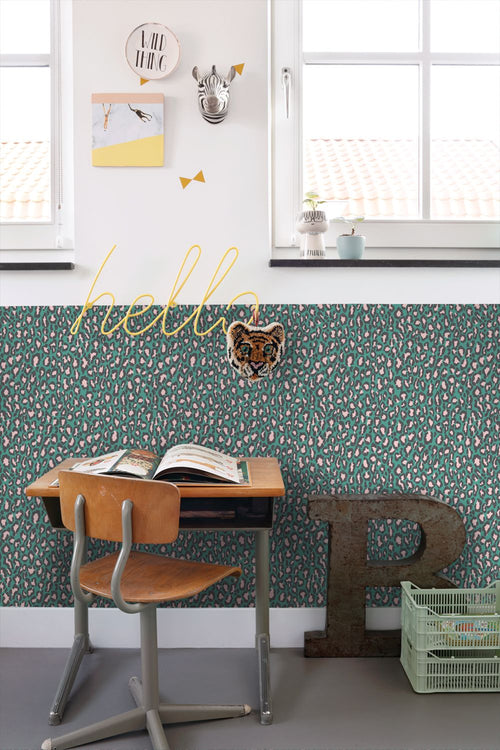 ESTAhome behang panterprint turquoise - 50 x 900 cm - 132202