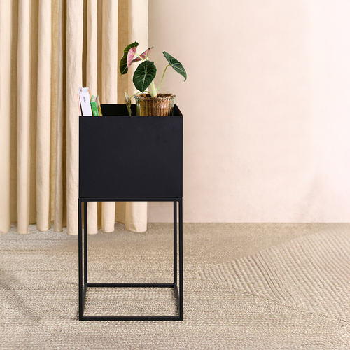 Lisomme Xam staande metalen plantenbak zwart - 28 x 55 cm - vtwonen shop