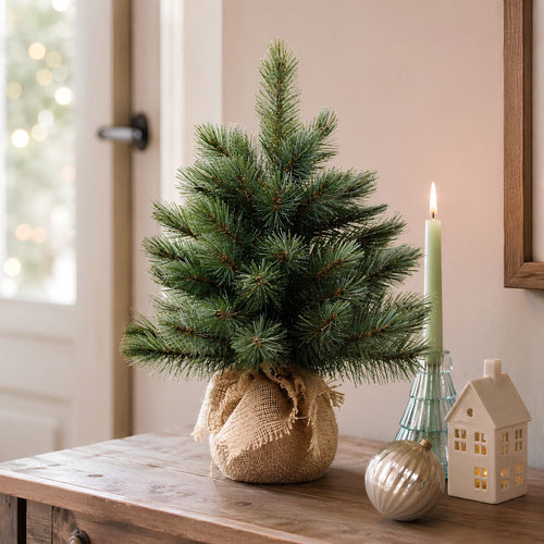 Triumph Tree Forest Frosted Kunstkerstboom H45 x D36 cm - Kunstboom in Jute Zak - Kunst Kerstboom voor Binnen - 61 Tips - Groen