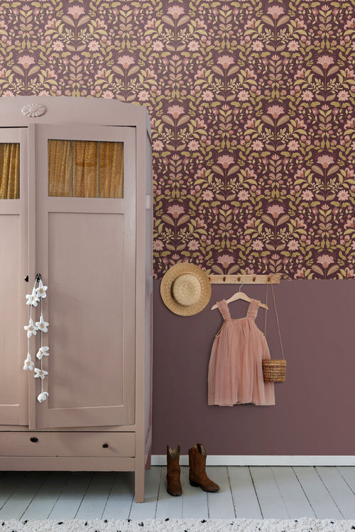 ESTAhome behang vintage bloemen donker paars en groen - 50 x 900 cm - 131894