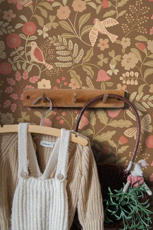 ESTAhome behang bloemen en vogels vergrijsd groen en roze - 50 x 900 cm - 131468 - vtwonen shop