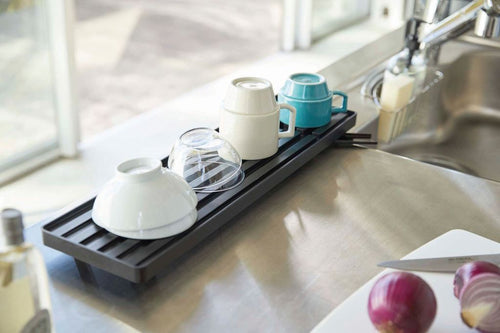 SOSMAR Afvoerbak met druppelbak - Afdruiprek - Wateropvang droogrek Onderzetter voor Fruit, Mok, Bestek, Badkamer Accessoires, Koffie en Thee, 39 x 22.5cm Grijs SOSMAR Afvoerbak met druppelbak - Afdruiprek - Wateropvang droogrek Onderzetter voor Fruit, Mok, Bestek, Badkamer Accessoires, Koffie en Thee, 39 x 22.5cm Grijs