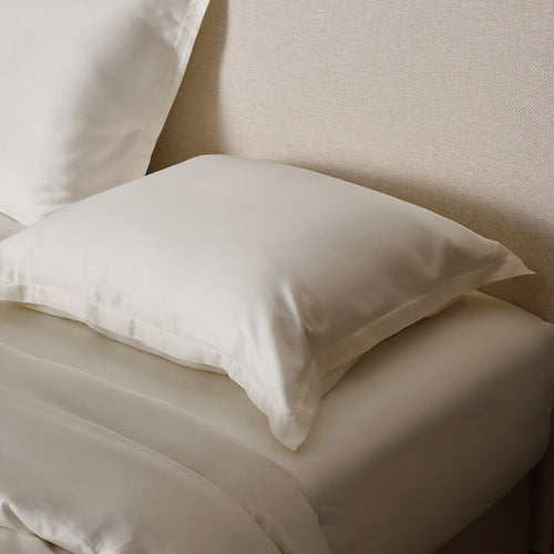Coco & Cici - TENCEL - Sateen Dekbedovertrek Off White - 200x200 + 2 kussenslopen 60x70