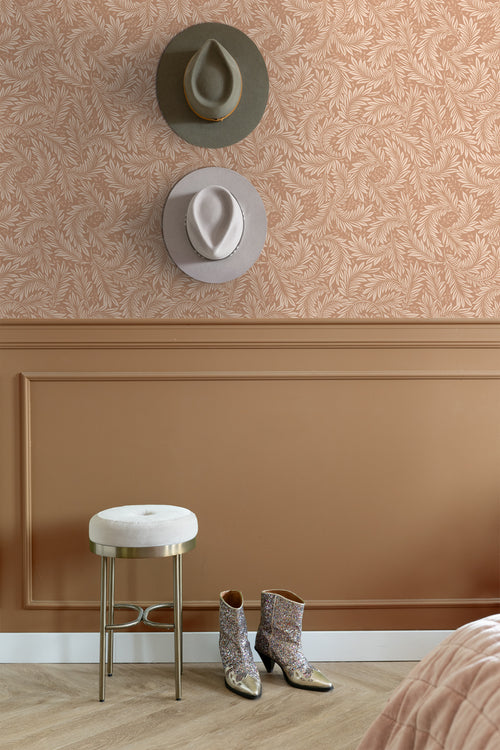 ESTAhome behang bladeren terracotta - 50 x 900 cm - 131140 - vtwonen shop