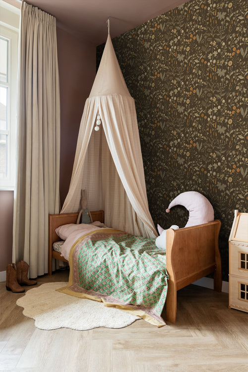 ESTAhome behang veldbloemen vergrijsd groen en bruin - 50 x 900 cm - 131463 - vtwonen shop