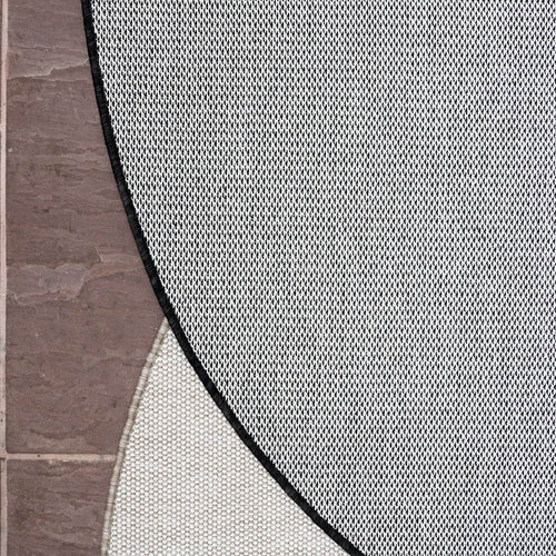 Buitenkleed Ovaal Mono - Zwart/Wit - Dubbelzijdig - EVA Interior - 240 x 340 cm - vtwonen shop