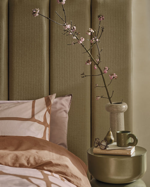 vtwonen  Bold Shapes - 240 x 200/220 cm - Zachtroze - vtwonen shop