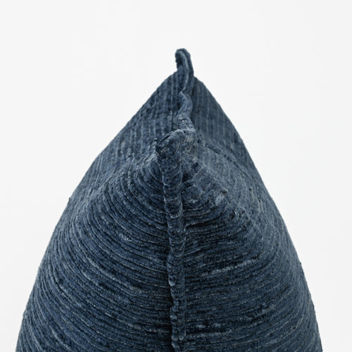Darcy & Duke sierkussen Ruffled Indigo - Indigoblauw - 40x60cm