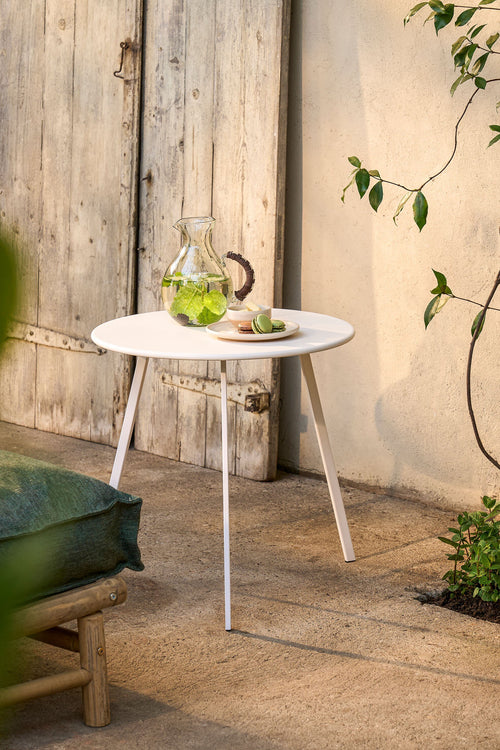 Mica Decorations Seatle Bijzettafel Buiten - H50 x Ø50 cm - Metaal - Wit - vtwonen shop