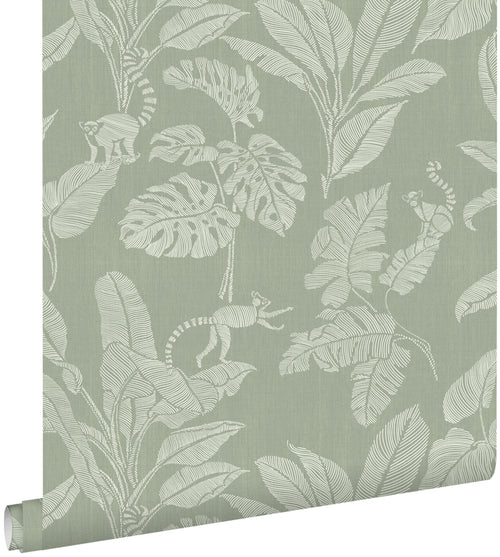 ESTAhome behang apen en jungle bladeren groen - 50 x 900 cm - 139863 - vtwonen shop