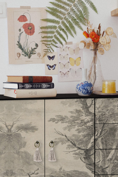 Laag dressoir met 2 deuren en 4 laden van MDF met Wasvrouw patroon - vtwonen shop