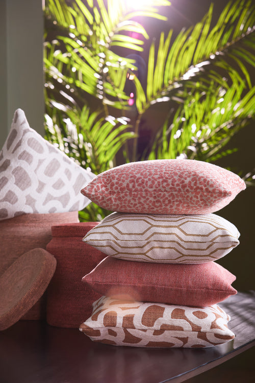 Light & Living sierkussen ALPENA - Ø45x10 cm - rood - vtwonen shop