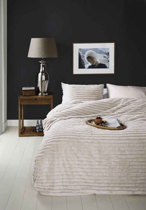 Rivièra Maison Dekbedovertrek Furry Stripes - 140 x 200/220 cm - Gebroken wit