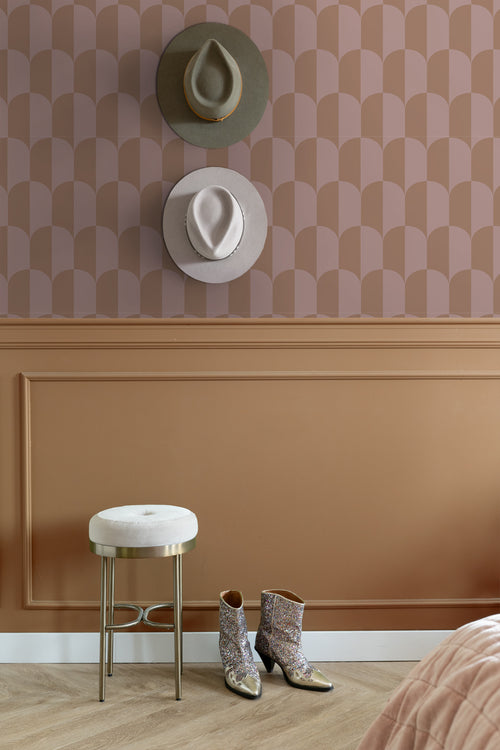 ESTAhome behang art deco bogen oudroze en bruin - 53 cm x 10.05 m - 131235 - vtwonen shop