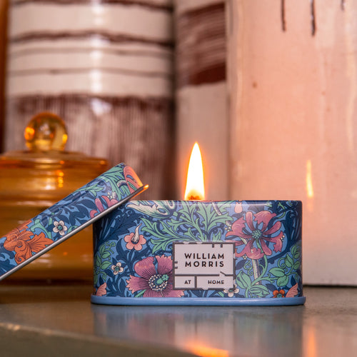 William Morris At Home - Beautiful Sleep Geurkaars | Lavendel, Cederhout, Koriander & Vetiver | 90 g