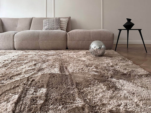 Hoogpolig vloerkleed Odelia bruin/taupe - Interieur05 - 150 x 80 cm - vtwonen shop
