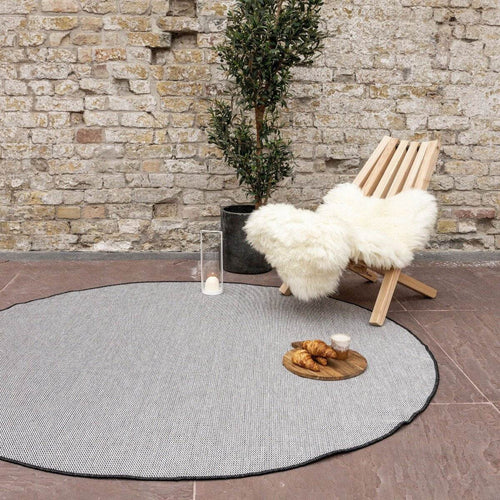 Rond Buitenkleed Mono - Zwart/Wit - Dubbelzijdig - EVA Interior - 240 x 240 cm - vtwonen shop