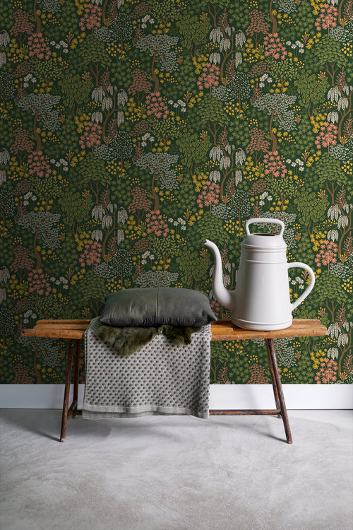 ESTAhome behang bomen en bloemen groen, roze en geel - 50 x 900 cm - 131189 - vtwonen shop