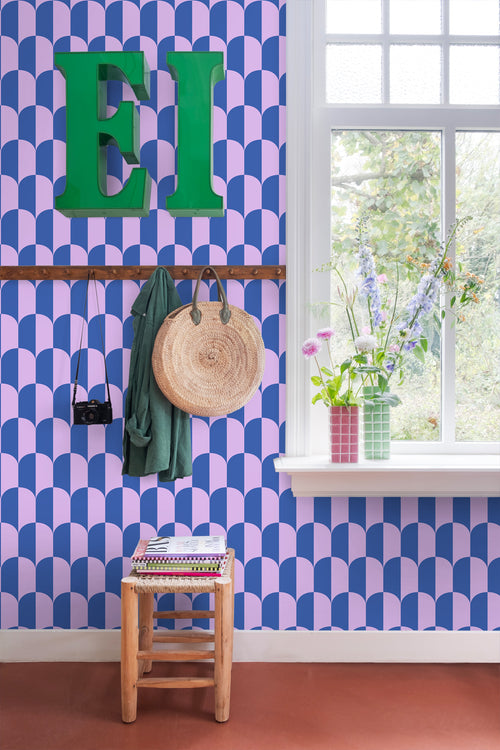 ESTAhome behang art deco bogen lila paars en koningsblauw - 53 cm x 10.05 m - 139983 - vtwonen shop