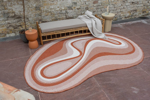 Interieur05 Organisch gevormd buitenkleed Loop Stone Roest - 240 x 340 cm - vtwonen shop