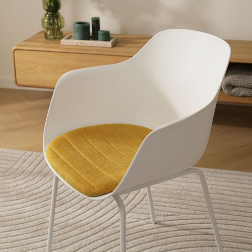 Nolon Nora-Liz Eetkamerstoel Wit - Okergeel Kussen - Witte Poten - vtwonen shop