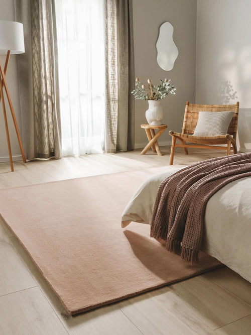 benuta wollen vloerkleed Bent - roze - 250x350 cm