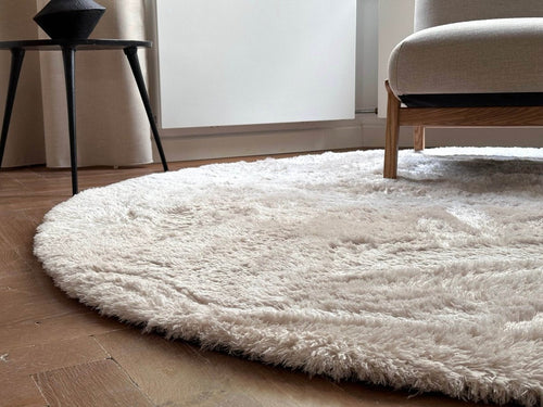 Rond hoogpolig vloerkleed Odelia beige/wit - Interieur05 - 160 x 160 cm - vtwonen shop