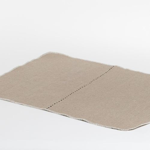 The Table Canvas Placemats Set van 4 Milk Tea 50x38 cm - vtwonen shop