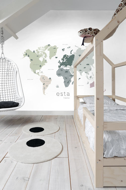ESTAhome fotobehang wereldkaart voor kinderen mintgroen, grijs en roze - 200 x 279 cm - 158929 - vtwonen shop