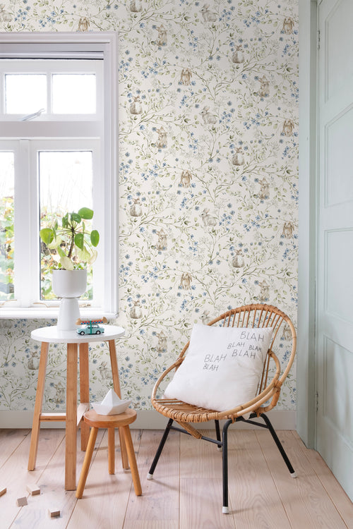 ESTAhome behang konijnen beige, groen, blauw en wit - 50 x 900 cm - 131138 - vtwonen shop