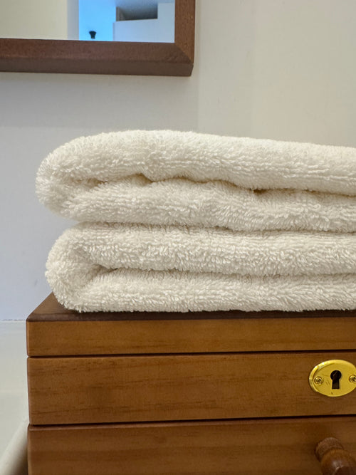 vtwonen badlaken Soft Embrace - 70x140 cm - wit