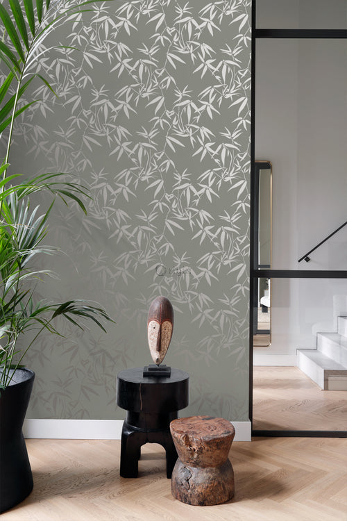 Origin Wallcoverings behang bamboe bladeren warm grijs - 0,53 x 10,05 m - 347739 - vtwonen shop