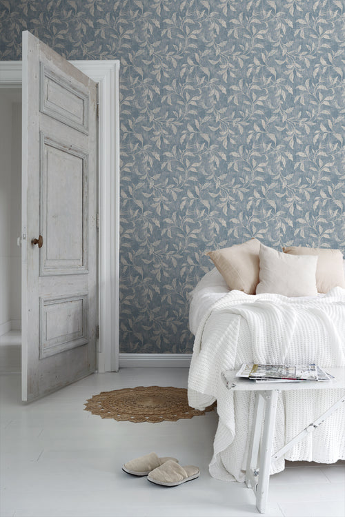 Borastapeter behang bladeren vergrijsd blauw - 53 cm x 10.05 m - 660255 - vtwonen shop