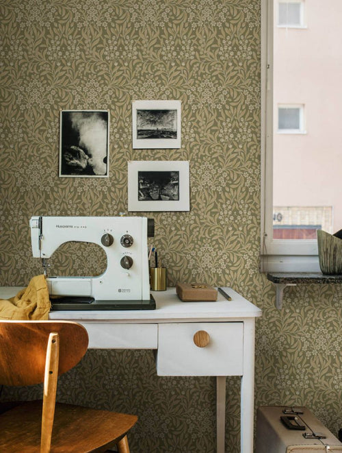 Borastapeter behang bloemen olijfgroen - 53 cm x 10.05 m - 660023 - vtwonen shop