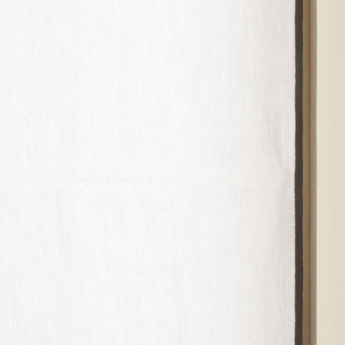 Madura Verduisteringsrolgordijn Carlina puur witte en zwarte hommel 45x220 cm