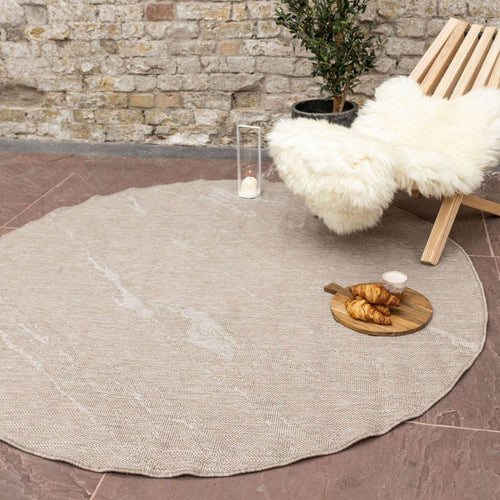 Interieur05 Rond Buitenkleed Marble - Naturel/wit - dubbelzijdig - EVA Interior - 240 x 240 cm - vtwonen shop