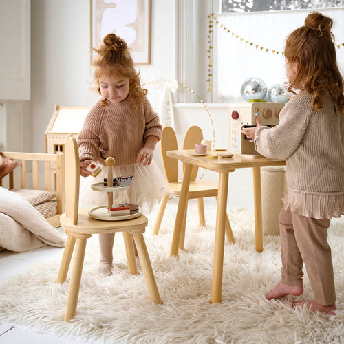 Petite Amélie Kindertafel met 2 stoeltjes Konijn – Naturel – Massief houten poten – Kindvriendelijke afwerking - vtwonen shop