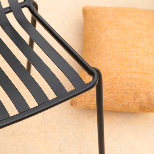 Tikamoon Zwarte metalen tuinstoel - Zwart - vtwonen shop